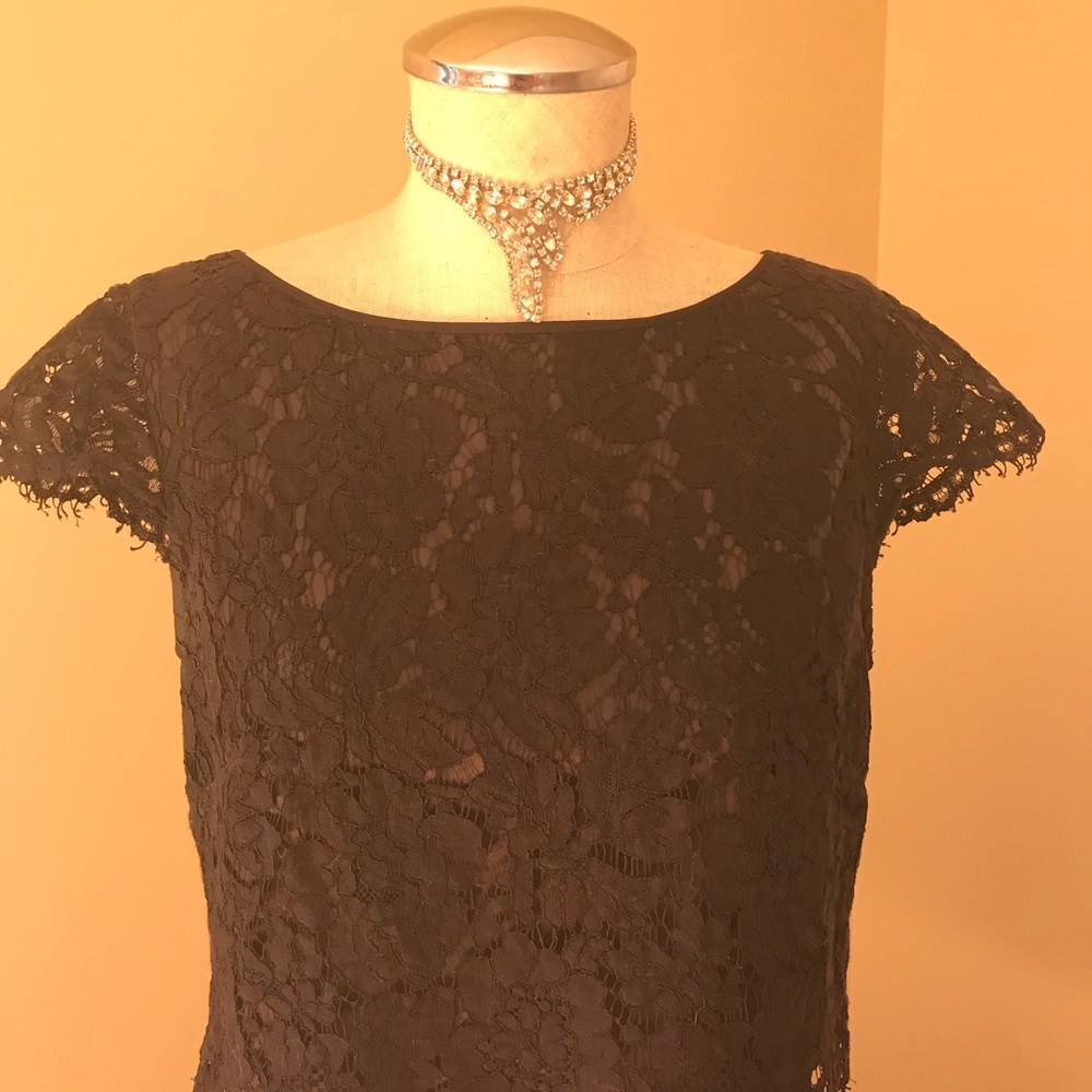 Black lace zip up the back crop top xs - Picture 2 of 5